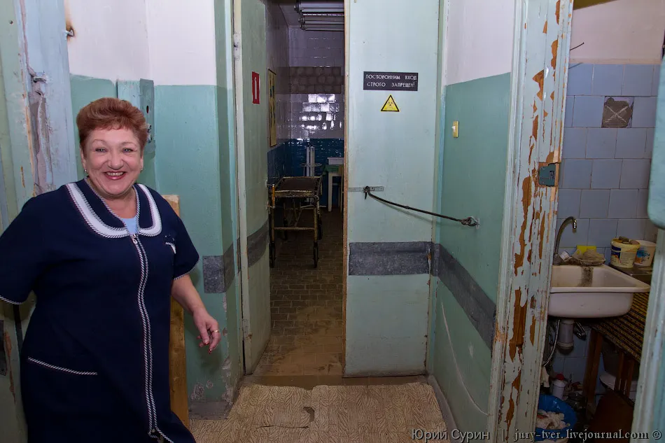 Санитарка морга сделала парня своим клиентом. Зря он к ней домогался