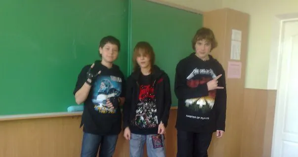 Black Star ворует принты у говнарей. Тимати, тебе не стыдно?