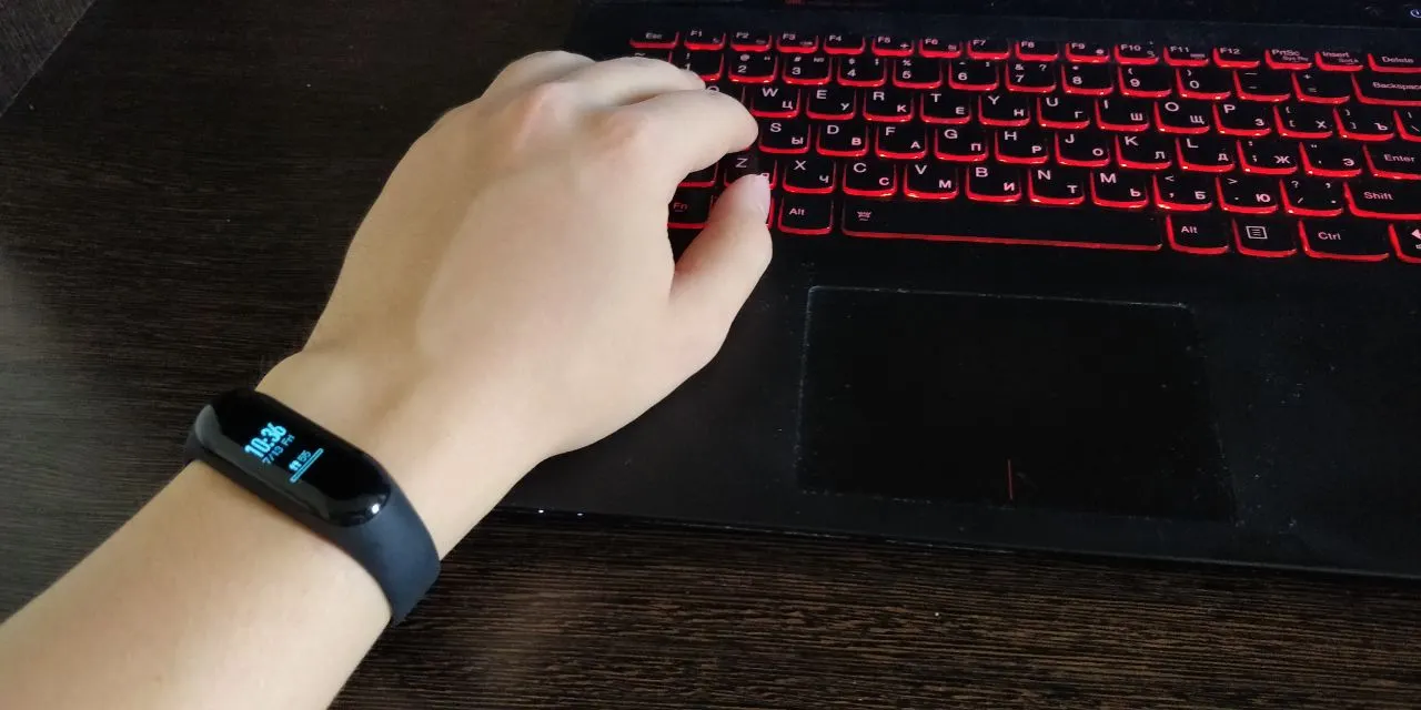 Пользуюсь Xiaomi Mi Band 3 две недели. Будильник – отстой, но в остальном всё супер