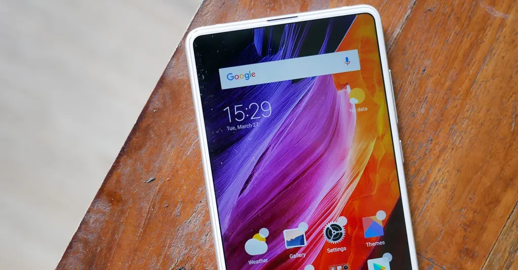 Xiaomi Mi Mix 3 подрежет главную фишку смартфонов Vivo. Все ради полностью безрамочного дисплея