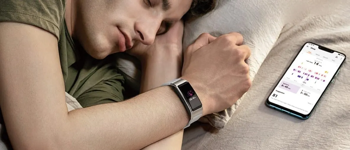 У Xiaomi Mi Band 3 не будет конкурента. У браслета Huawei космическая цена