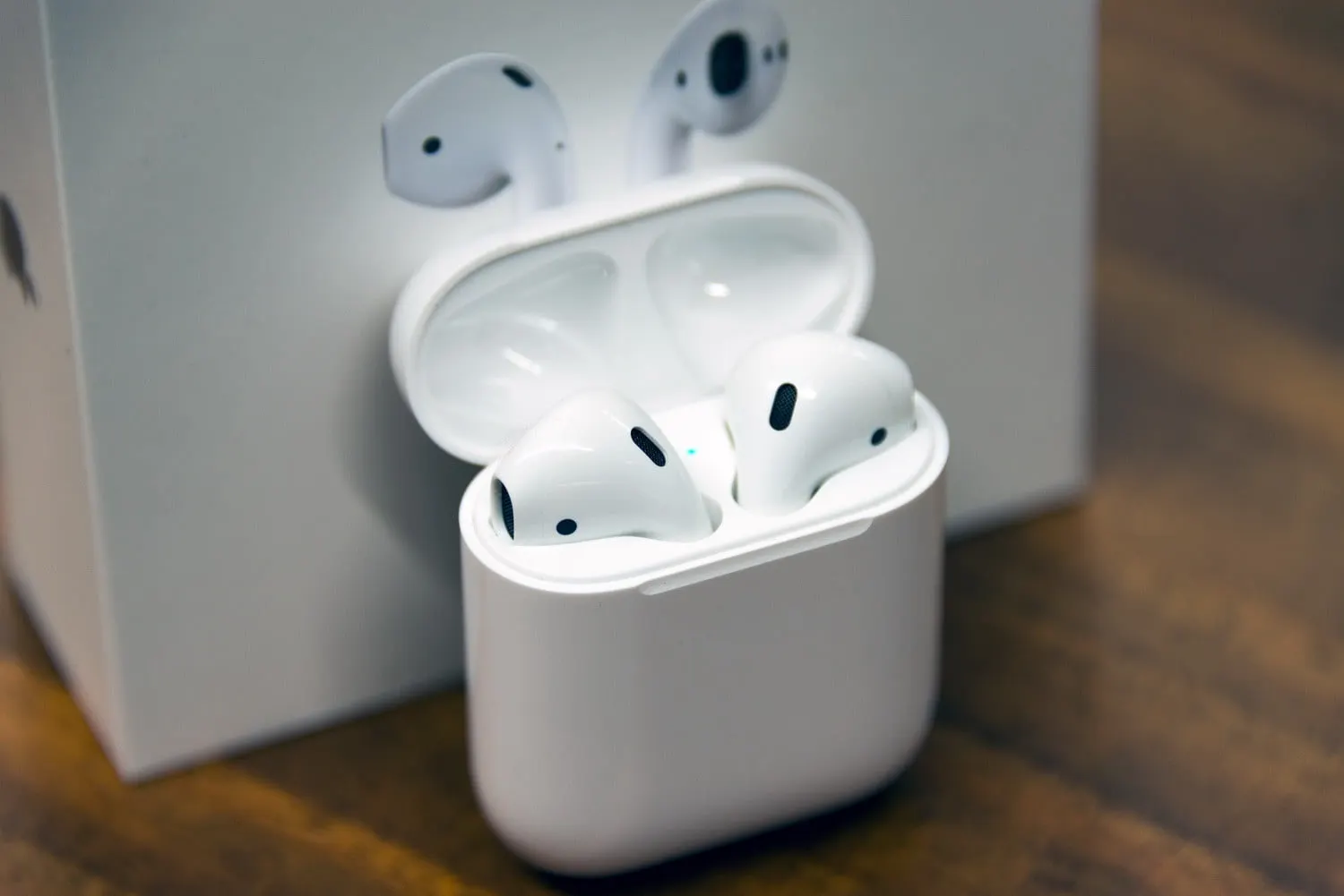 AirPods – лучший продукт Apple. Не понимаю, почему не купил их раньше – они круче, чем Beats X