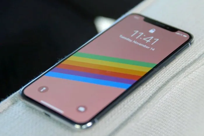 Страшный и смешной глюк iPhone X, с которым Apple ничего не делает