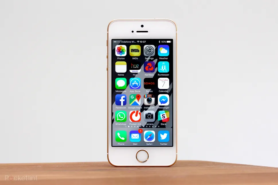 Умер iPhone SE. В чем его величие и гениальность?