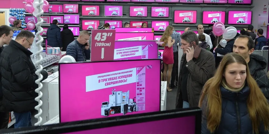 Как скидки в Mediamarkt превратили людей в зверей, а продавцов – в бойцов