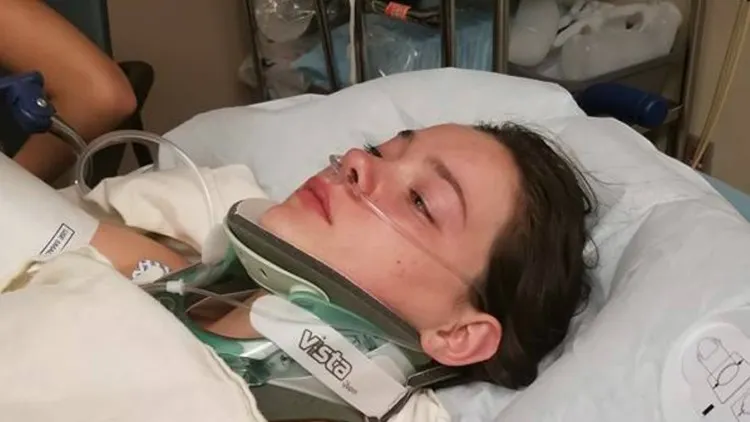 16-летняя девочка чуть не разбилась под хохот подруг. Зацените уровень женской дружбы