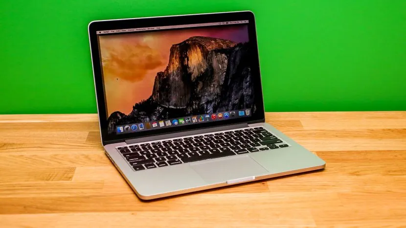 У Apple выйдет MacBook по цене iPhone X. Неплохо!