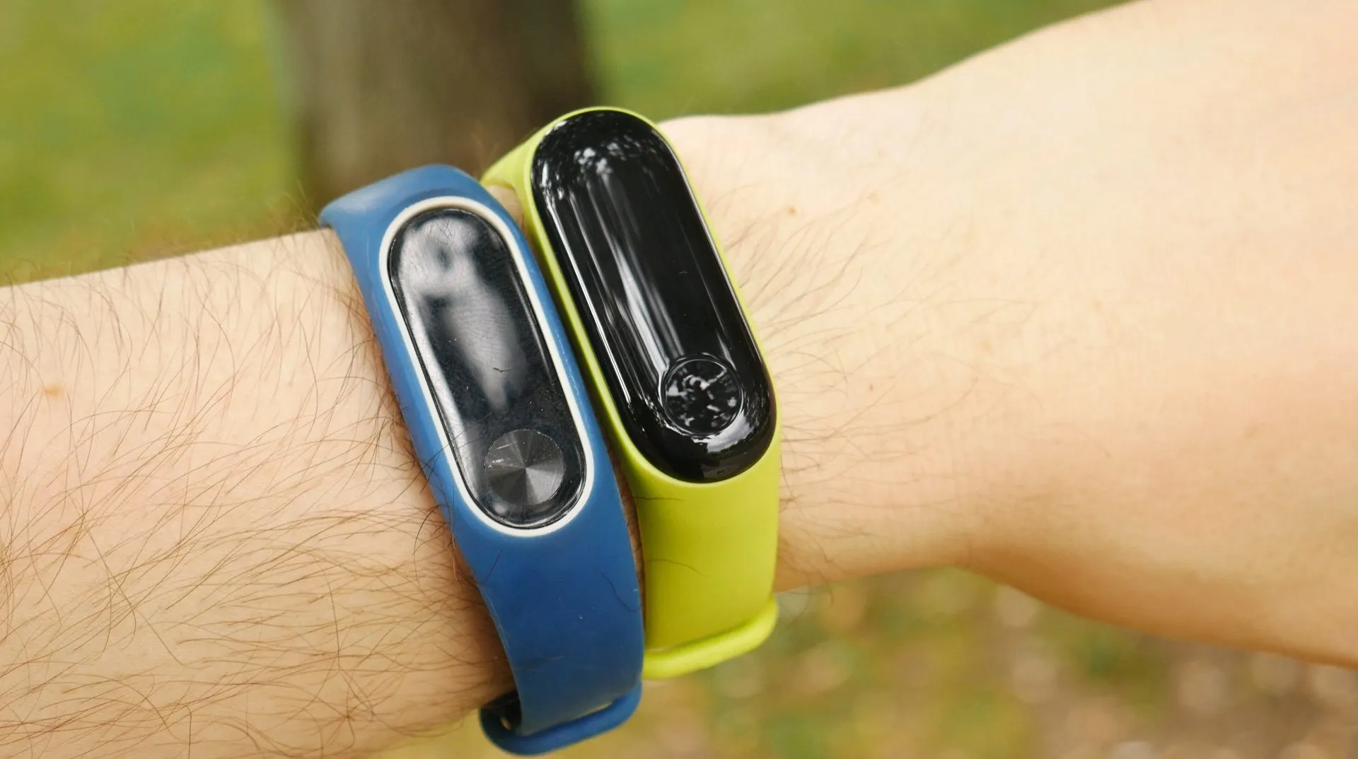 В чем Xiaomi Mi Band 2 точно круче Mi Band 3