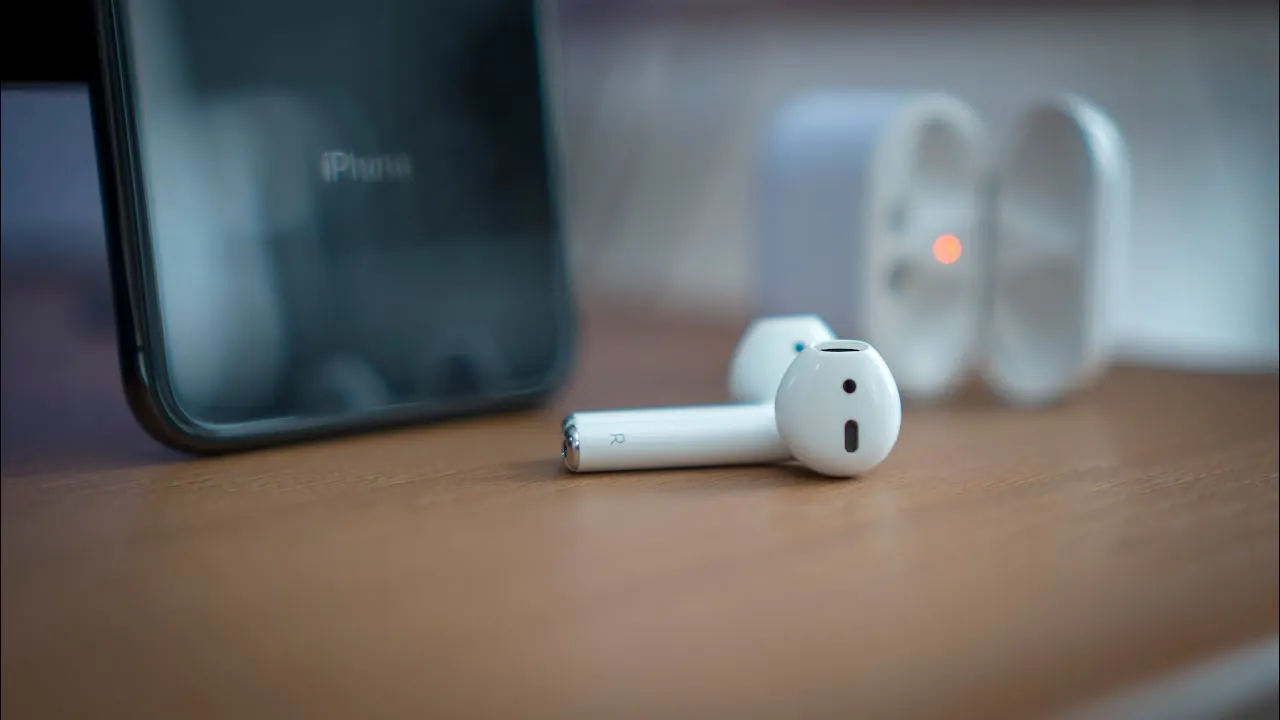 AirPods взорвались у белоруса в кармане. Подозрительная история
