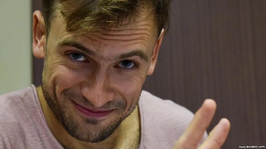 Отравили Петра Верзилова из Pussy Riot – он в тяжелом состоянии. Летом Петр засветился в финале ЧМ