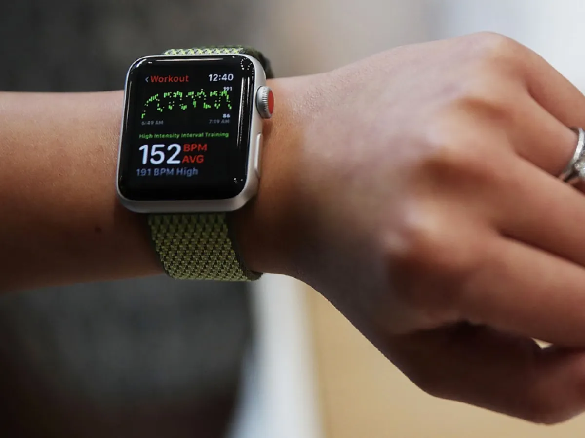 У Apple нет ничего, кроме iPhone. Apple Watch 4 – просто стыд