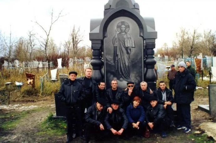 Как хоронят воров в законе. Дед Хасан, Япончик и другие пафосные могилы