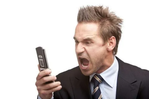 iPhone сможет сам отвечать на звонки и SMS. Коллекторы насторожились