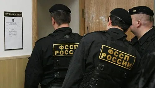 Мужик хвастался на видео, что его никогда не найдут приставы. Угадайте, что с ним случилось?