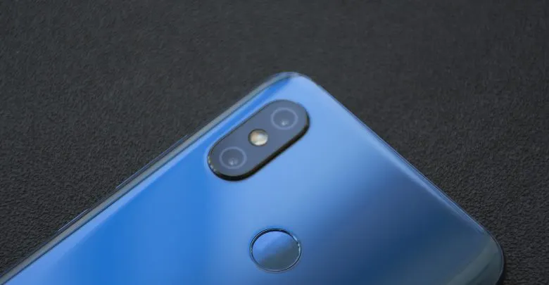 5 недорогих камерофонов. От Xiaomi Mi 8 до Honor 7x