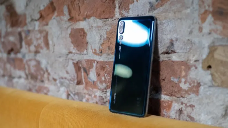 Пять лучших смартфонов Huawei. От бюджетника до камерофона