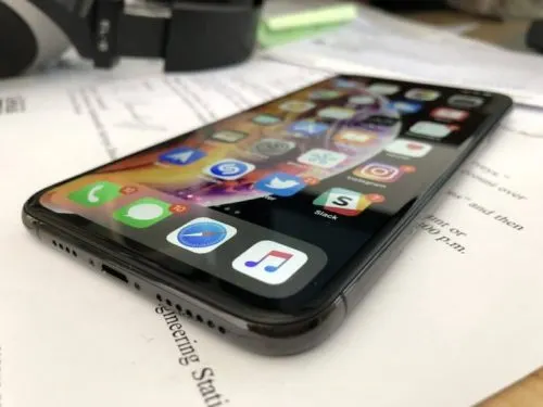 Шутки про iPhone XS Max за 130 тысяч больше не актуальны. Он тотально подешевел
