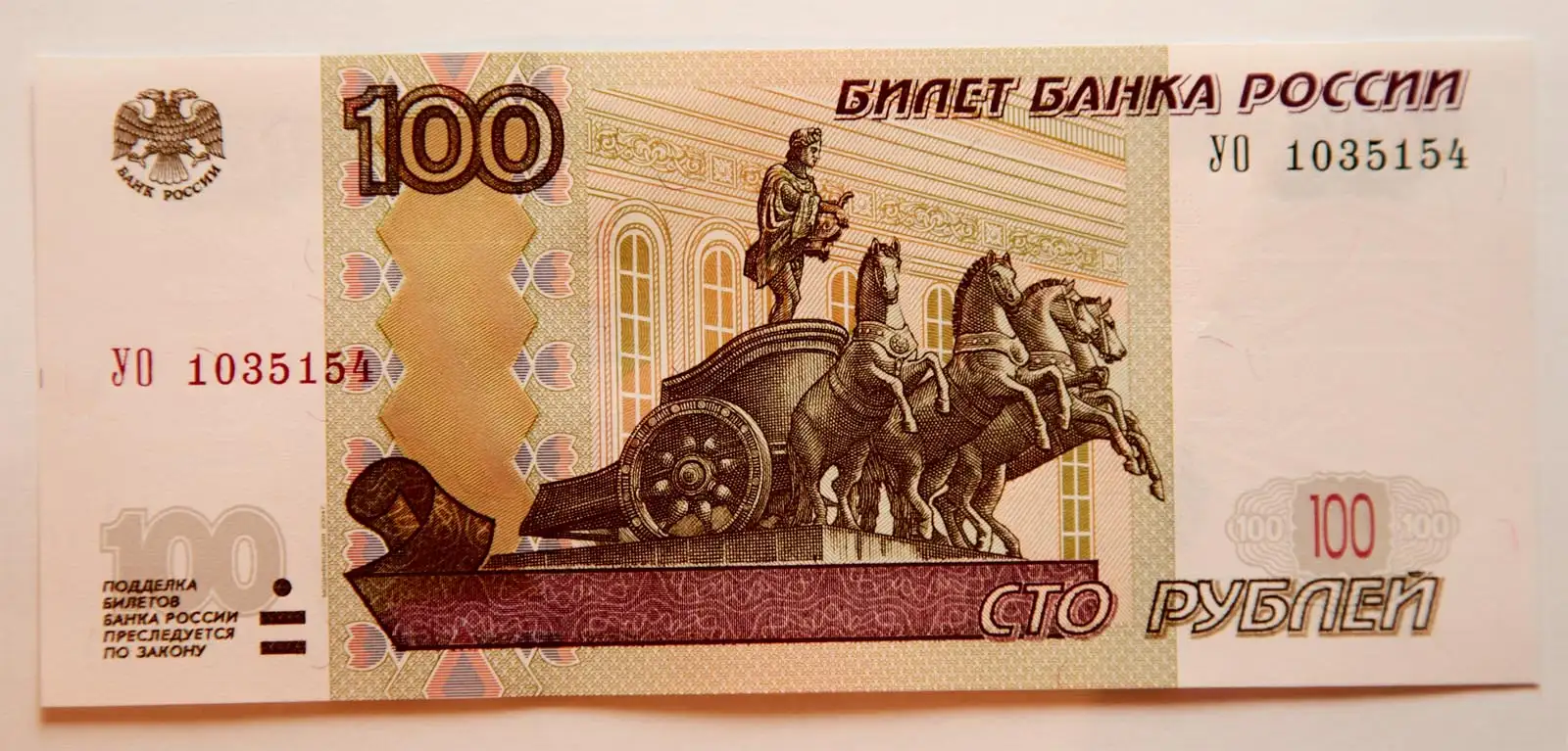 Мальчик сжег бомжа. За это развлечение мама отдала меньше, чем за сладкую вату﻿