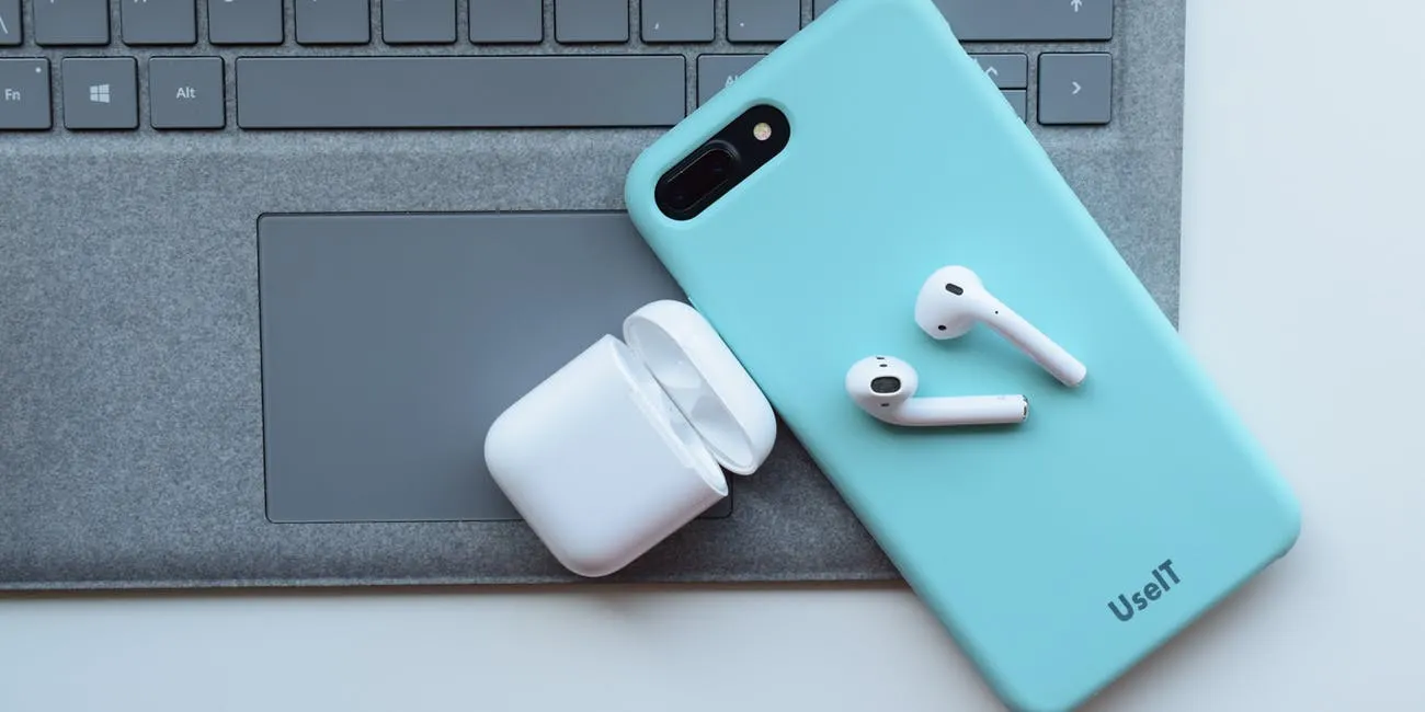 AirPods 2 можно будет вставлять в любое ухо, кроме среднего