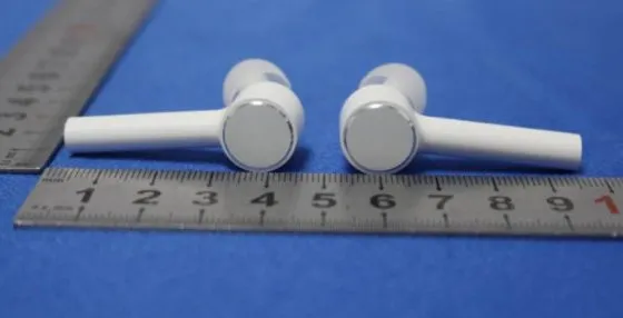 У Xiaomi выйдет копия AirPods, но с затычками. Выглядит просто кошмарно