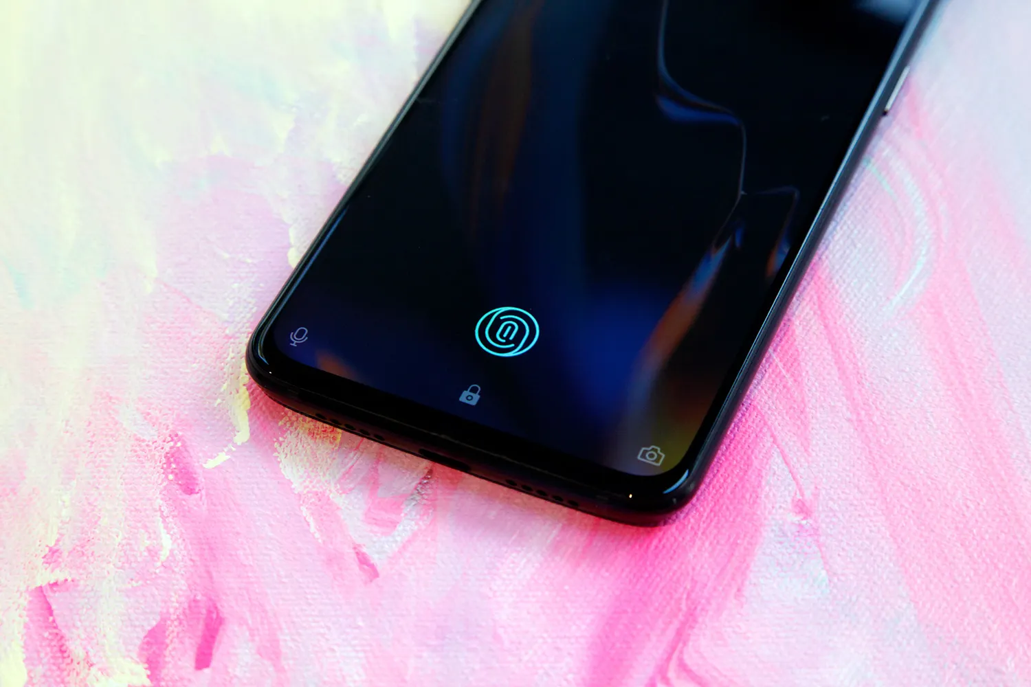 OnePlus 6T уже есть на AliExpress. Пока дорого, но подешевеет