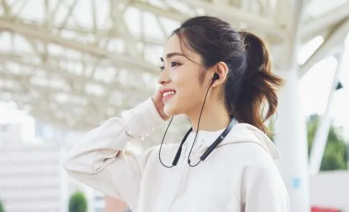 Xiaomi выпустила клон BeatsX за 25 долларов. Наушники выглядят крайне прилично
