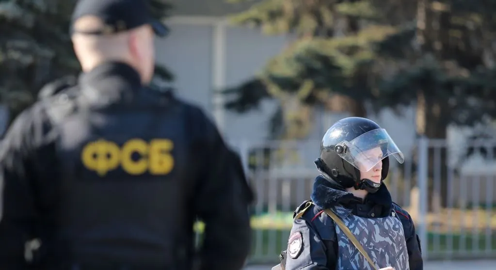 Человека пытали, чтобы он забрал заявление о пытках. Следственный комитет отлично сработал