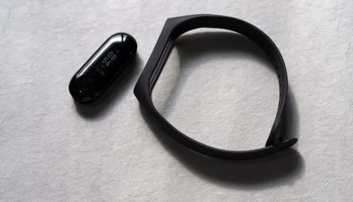 Почему Xiaomi Mi Band 3 – идеальный подарок на Новый год