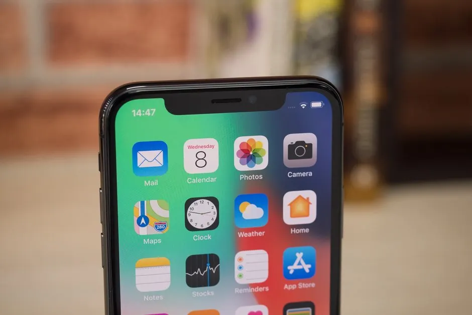 В России будет много восстановленных iPhone X. Наконец-то