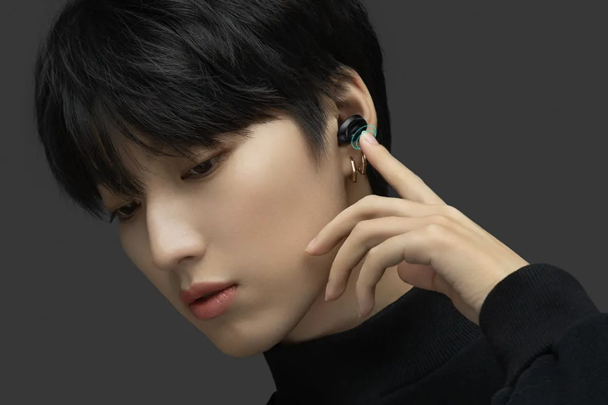 У Lenovo вышел конкурент для AirPods. Это дешевые затычки с кейсом