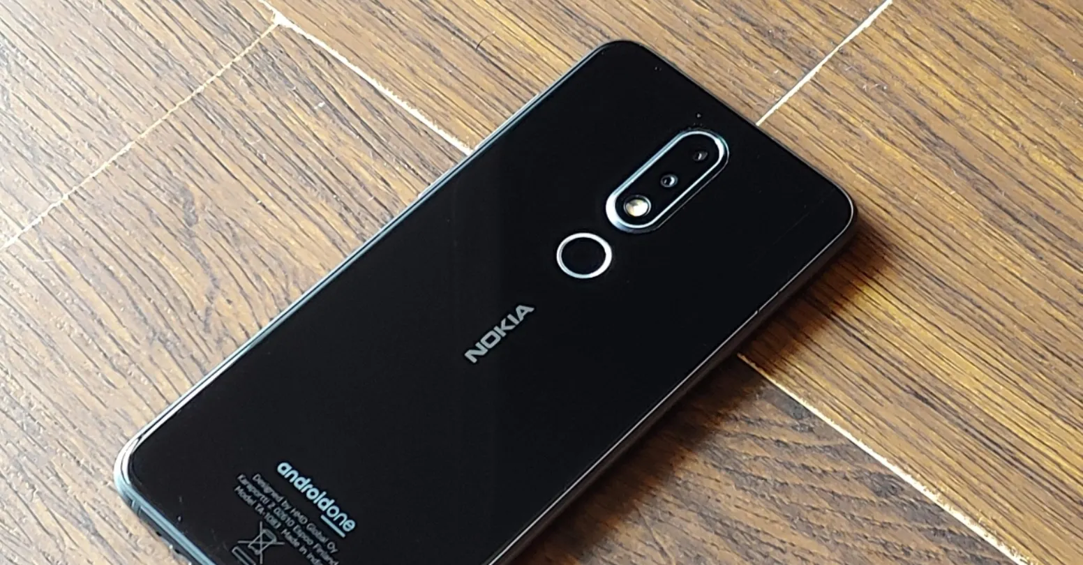 Nokia 6.1 Plus не конкурирует с Xiaomi и Honor. Но девайс все равно в порядке