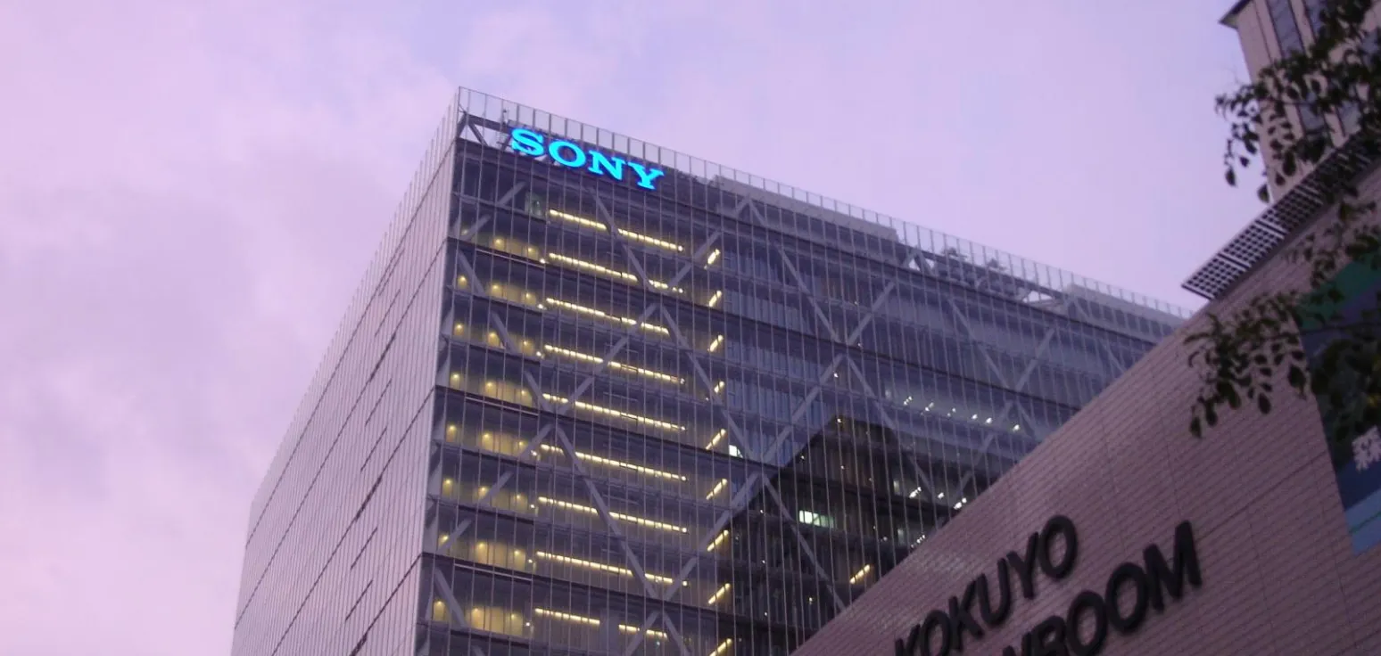 Xperia приносит Sony невероятные убытки. За счет чего компания держится на плаву?