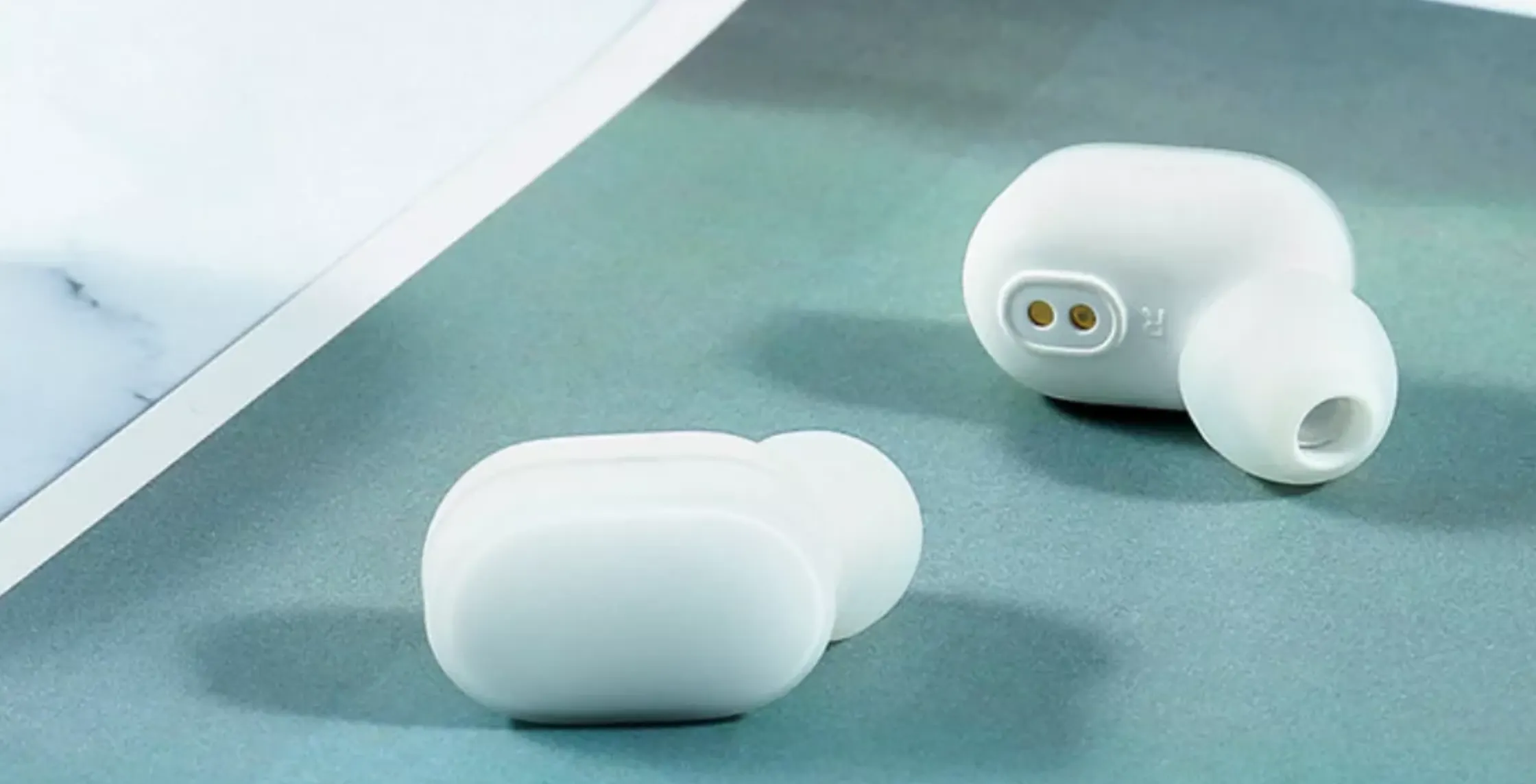 Клона AirPods от Xiaomi продают в России за 5 тысяч. Это очень дорого, но есть варианты подешевле