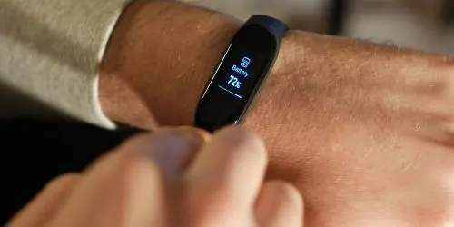 Xiaomi вынесла Apple по поставкам носимых устройств. Mi Band 3 зарешал