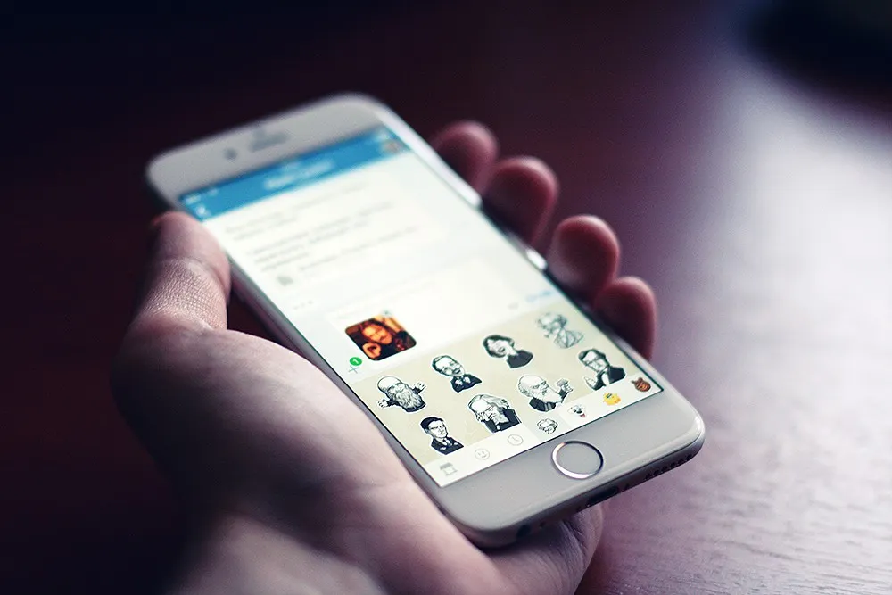 VK готовит свой мессенджер. Соцсеть пытается скопировать Telegram, но повторяет ошибки Facebook