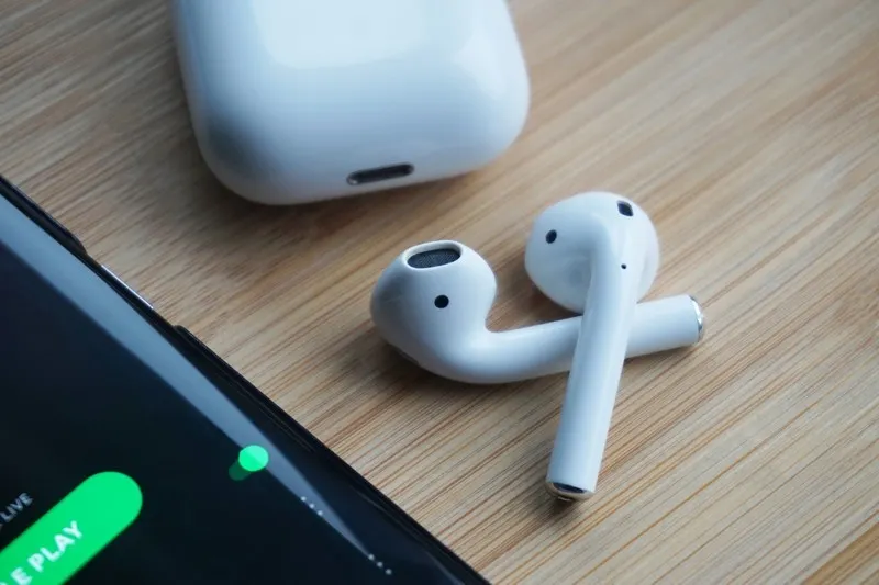 Покупаете AirPods – не попадитесь. В Россию завезли фейковую партию наушников