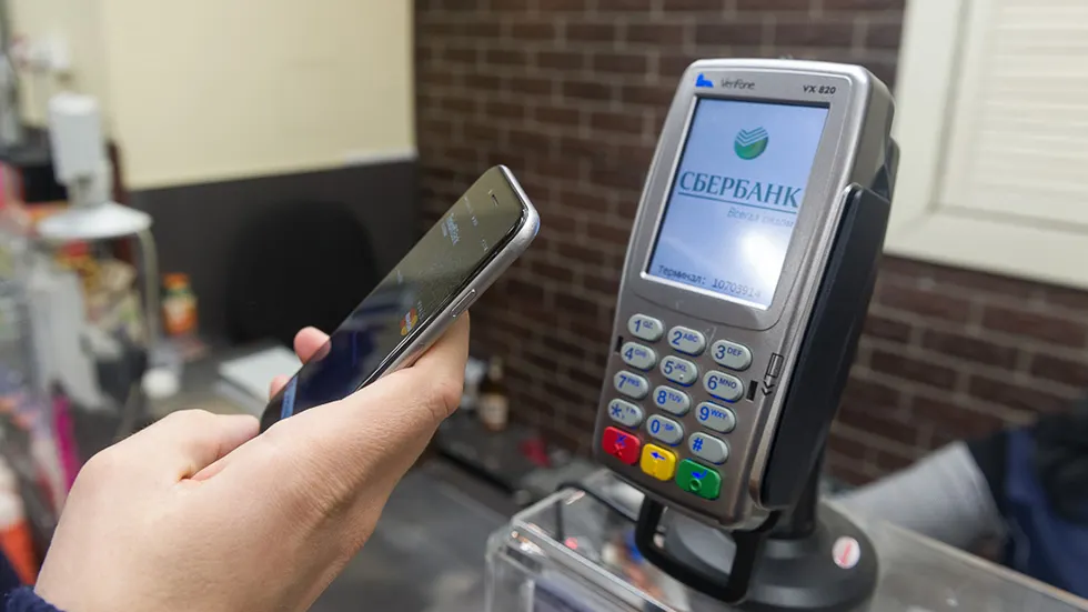 Говорят, Apple Pay, Google Pay и PayPal могут уйти из России. Почему это бред