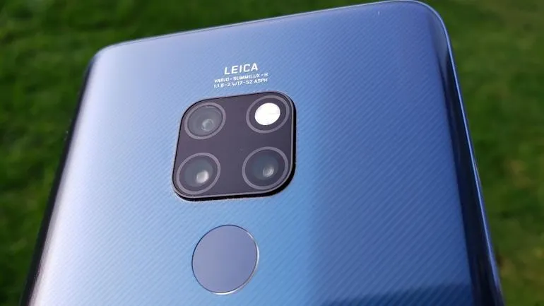 Huawei Mate 20 теперь стоит как Galaxy Note 9. Что брать?