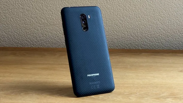 Xiaomi Pocophone F1 снимает на уровне iPhone 8. Тот в два раза дороже