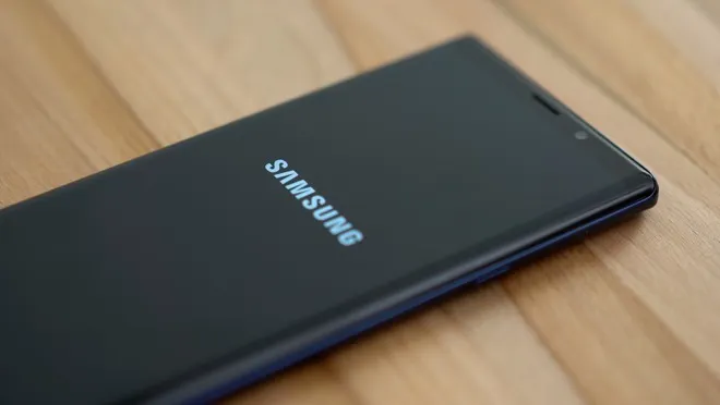 Samsung Galaxy Note 9 подорожал в России. Это ржомба