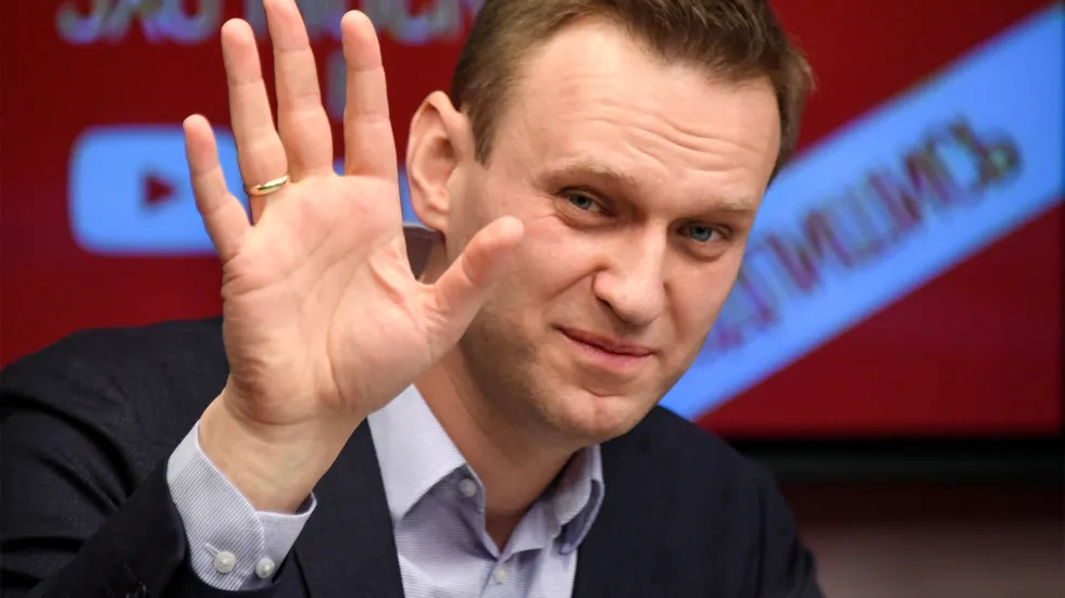 Навальный целиком выложил платную статью «Ведомостей». Владелец газеты Кудрявцев ответил достойно
