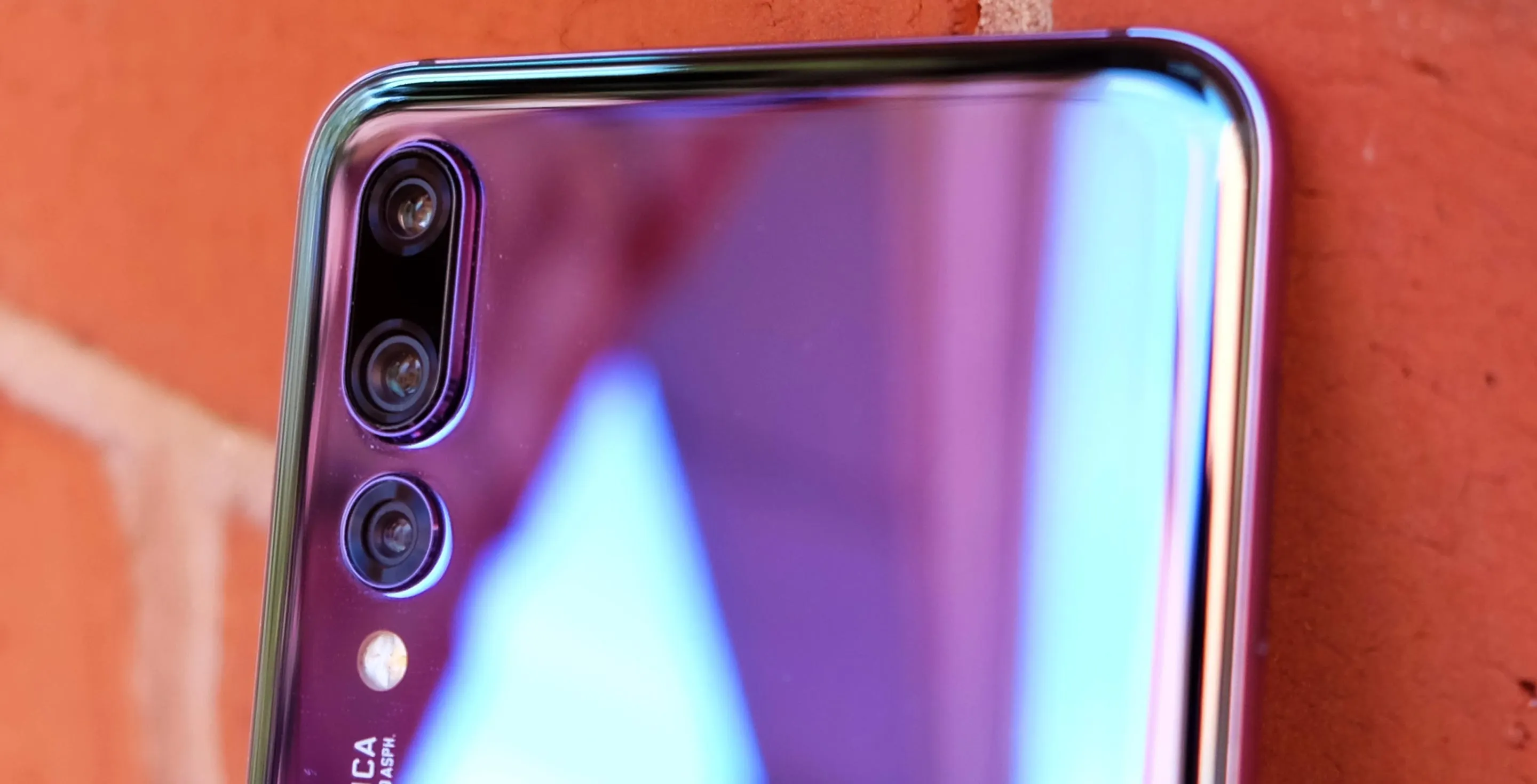 У Huawei – лучший камерофон 2018 года. iPhone XS Max обошел Galaxy Note 9