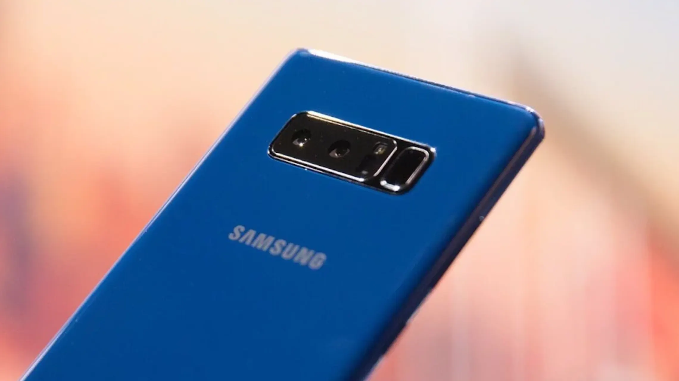 Samsung Galaxy S10 будут продавать с 8 марта. Мы уже знаем все цены