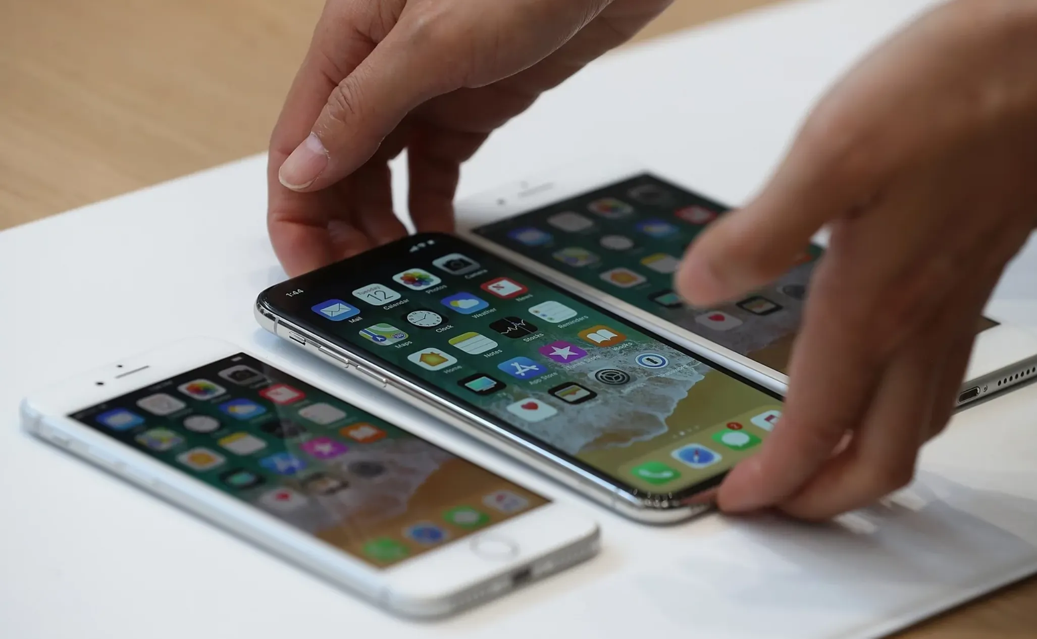 В России подешевеет iPhone? Тим Кук сказал, что да