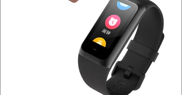 Mi Band 4 можно не ждать. У Xiaomi вышел классный трекер с цветным экраном