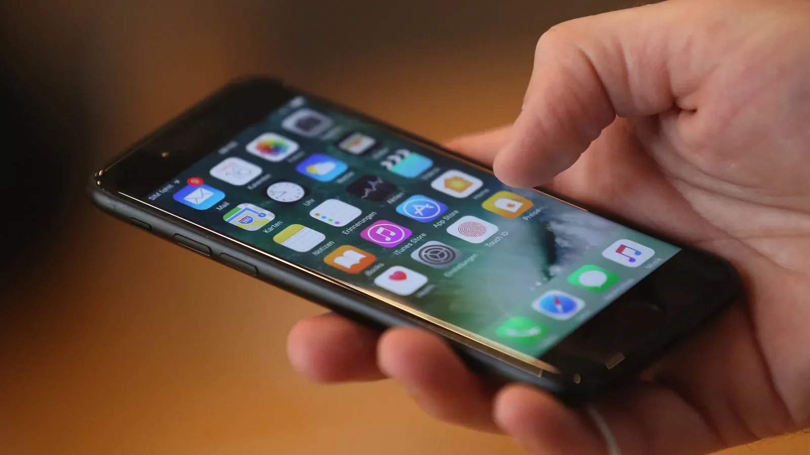 Какой iPhone купить при ограниченном бюджете. Никаких понтов – только практичность