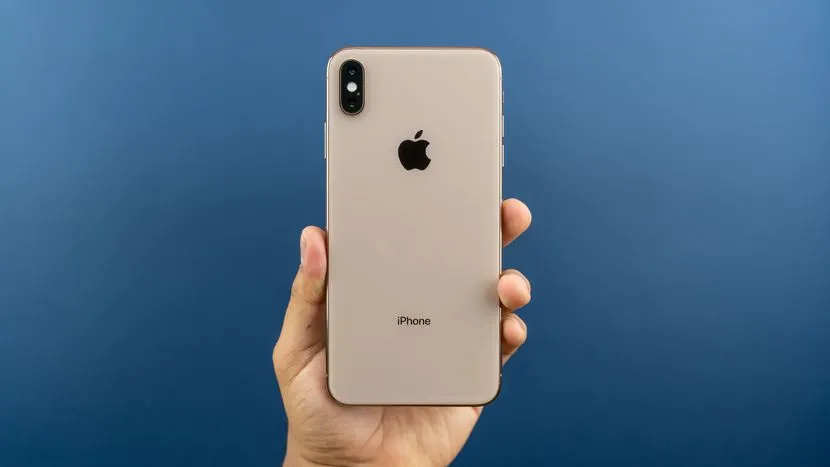 Скорее берите iPhone XS Max с бесконечной памятью. Скоро девайс исчезнет из магазинов