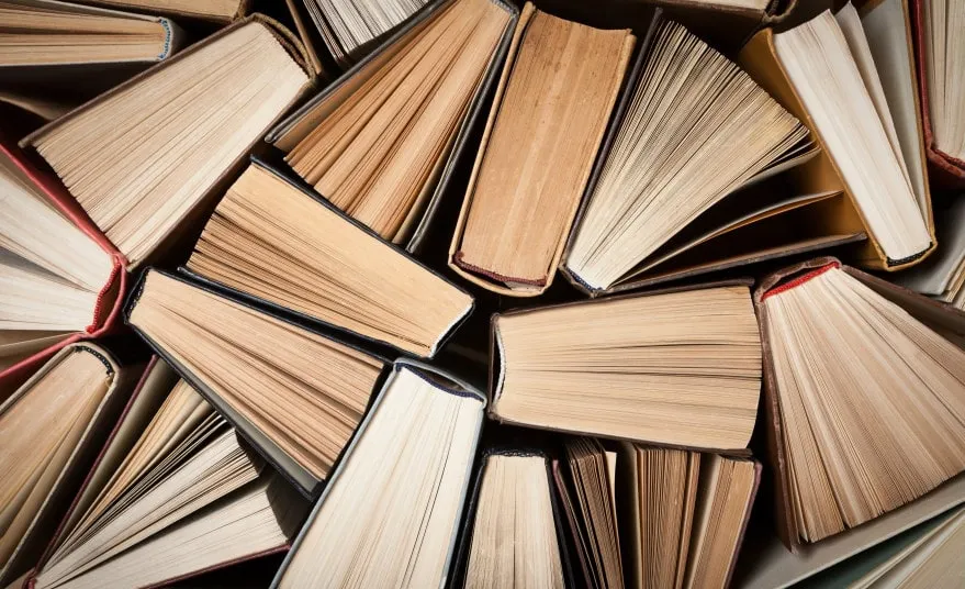 «Андеграунда не существует». 5 книг, которые меняют отношение к привычным вещам