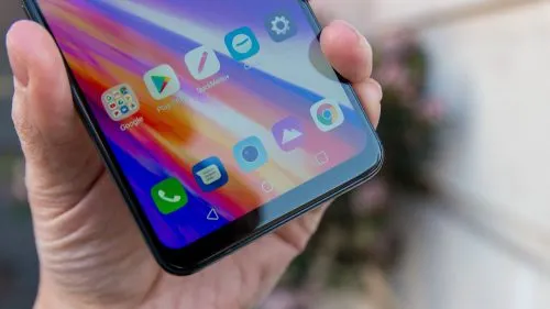 iPhone XR на минималках. Каким будет новый флагман LG?