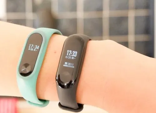 Из Xiaomi Mi Band тайно убирают функции. Но мы все помним